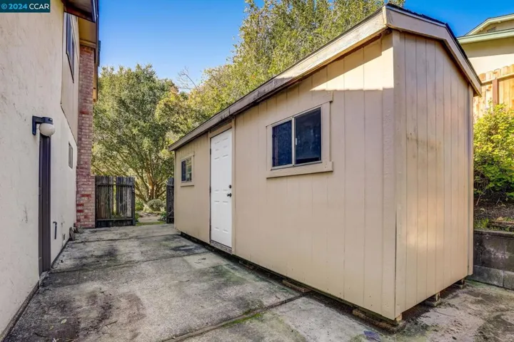 2546 Carmelita Way, Pinole, California 94564