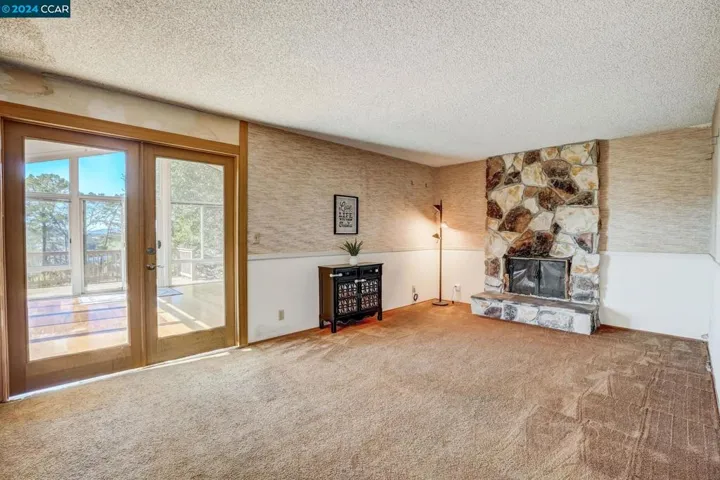 2546 Carmelita Way, Pinole, California 94564