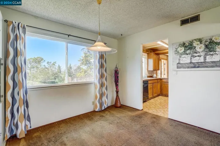 2546 Carmelita Way, Pinole, California 94564