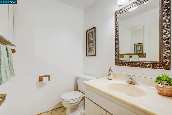 2546 Carmelita Way, Pinole, California 94564