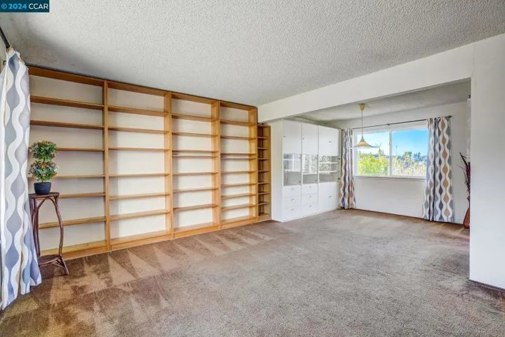 2546 Carmelita Way, Pinole, California 94564