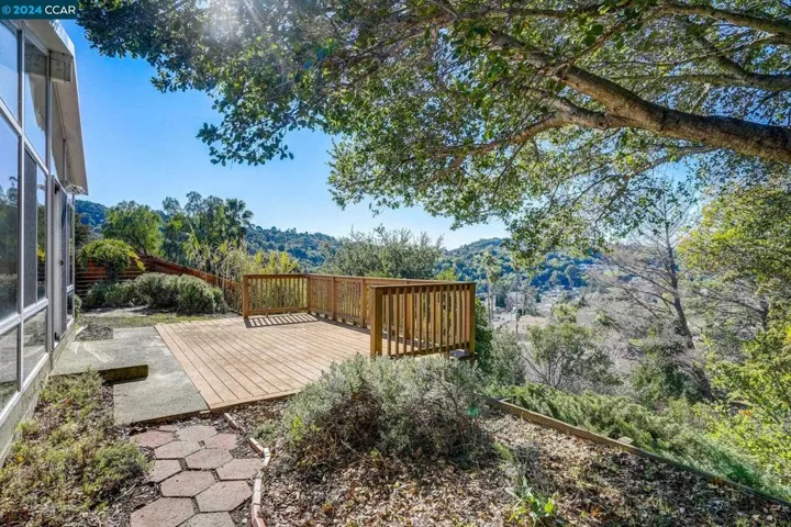 2546 Carmelita Way, Pinole, California 94564
