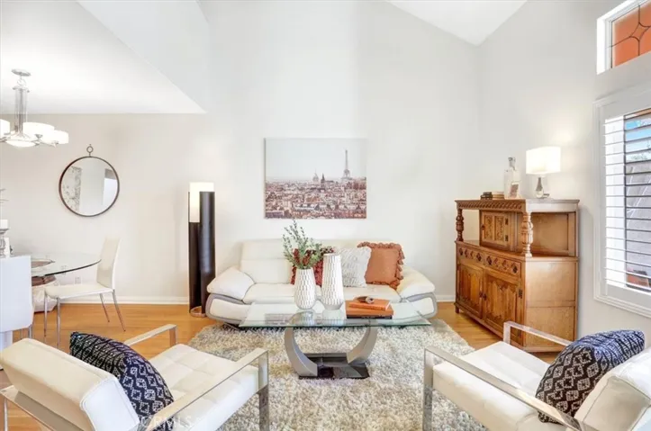 Vaulted ceilings in the living room create a bright & area atmosphere.