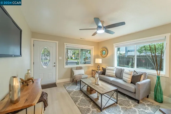 427 1st St, Brentwood, California 94513