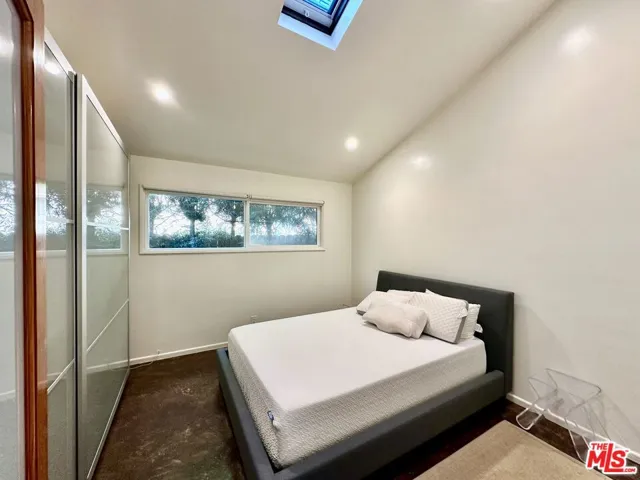 320 Grand Boulevard, Venice, California 90291