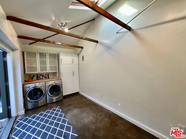 320 Grand Boulevard, Venice, California 90291