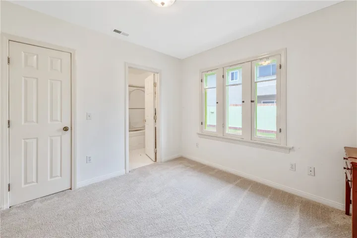 317 12th Street, Huntington Beach, California 92648