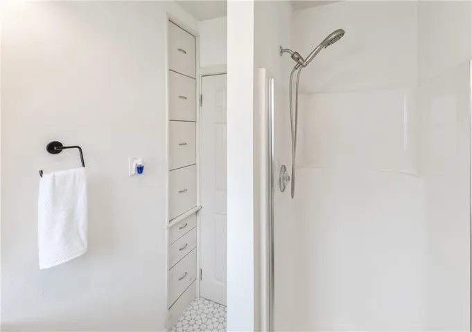 Walk In shower