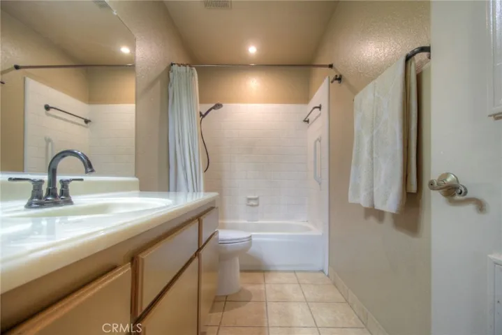 2211 S Malcolm Avenue, Ontario, California 91761