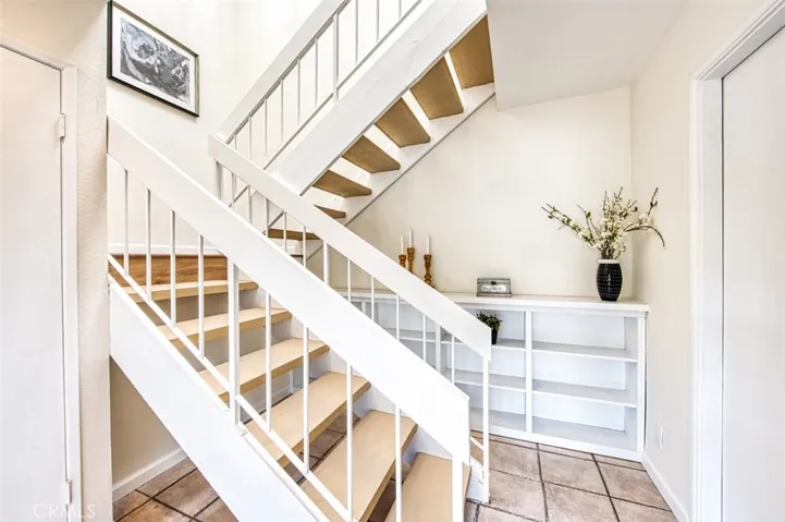 22152 Caminito Vino, Laguna Hills, California 92653