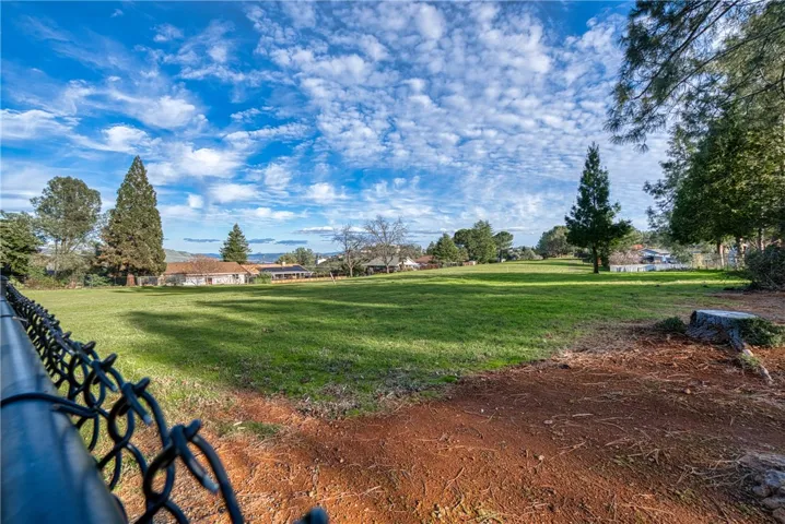 10735 Fairway Drive, Kelseyville, California 95451