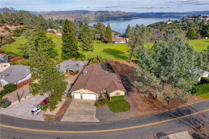 10735 Fairway Drive, Kelseyville, California 95451