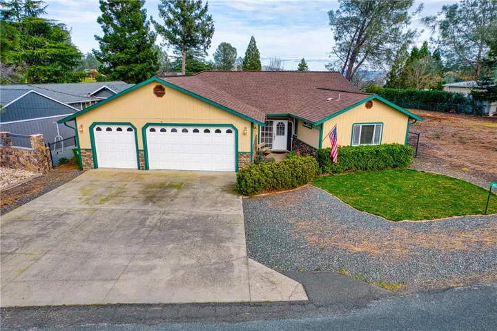 10735 Fairway Drive, Kelseyville, California 95451