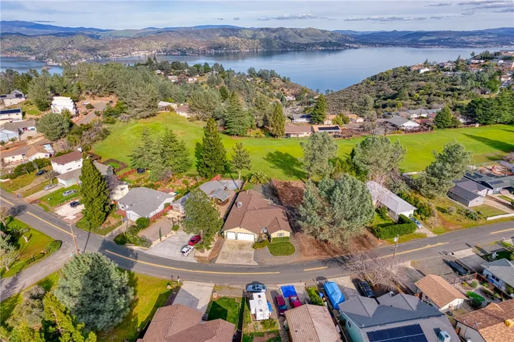 10735 Fairway Drive, Kelseyville, California 95451