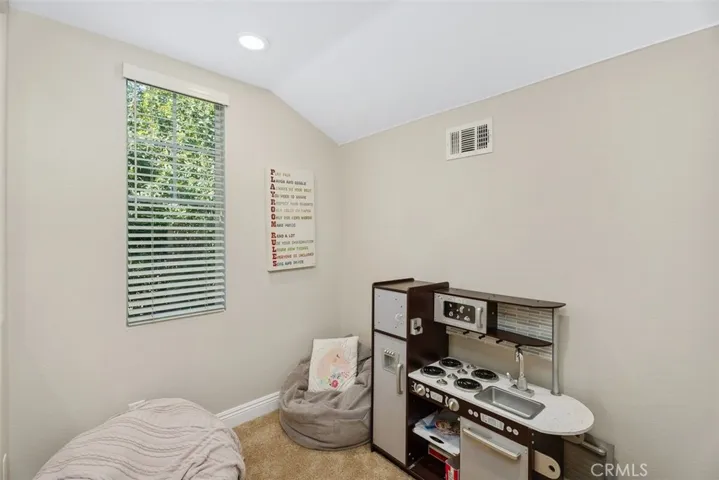 Great area for office / work space.