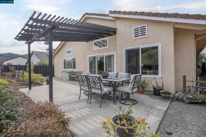 5369 Carriage Dr, Richmond, California 94803