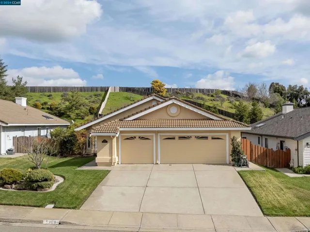5369 Carriage Dr, Richmond, California 94803