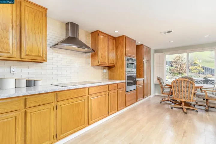 5369 Carriage Dr, Richmond, California 94803