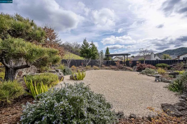 5369 Carriage Dr, Richmond, California 94803
