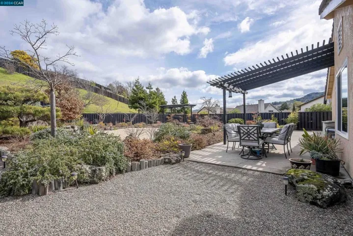 5369 Carriage Dr, Richmond, California 94803