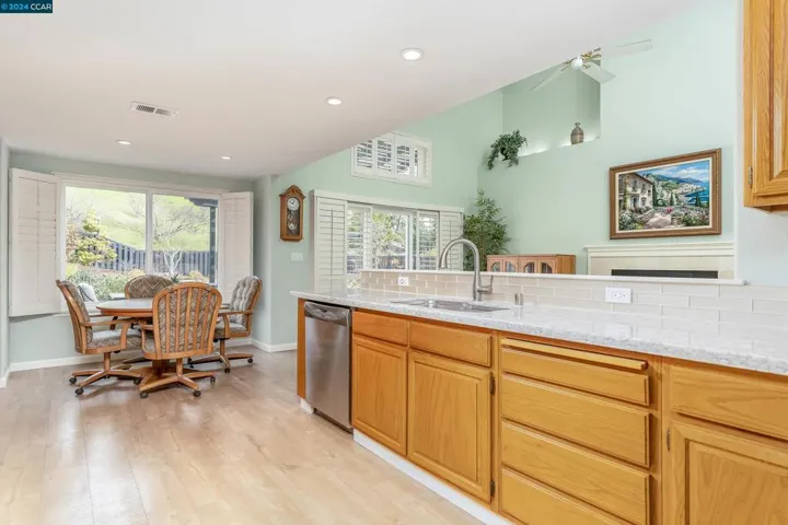 5369 Carriage Dr, Richmond, California 94803