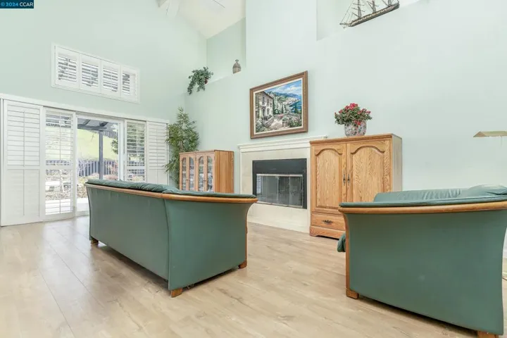 5369 Carriage Dr, Richmond, California 94803