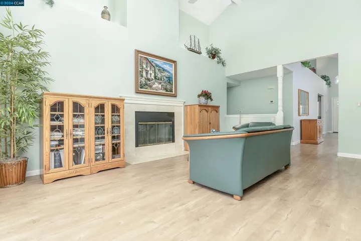 5369 Carriage Dr, Richmond, California 94803