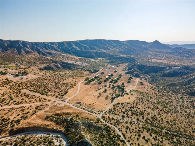 6500 Us Hwy 138, Phelan, California 92371