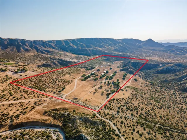 6500 Us Hwy 138, Phelan, California 92371