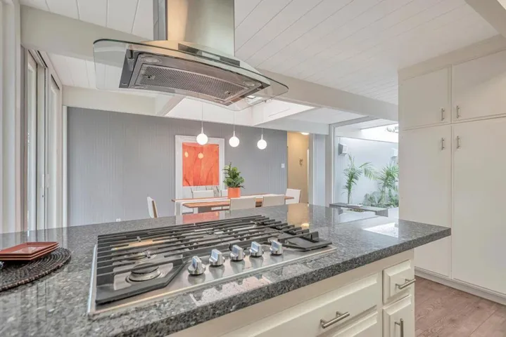 2007 New Brunswick Drive, San Mateo, California 94402