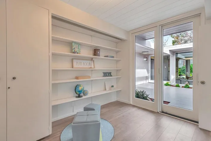 2007 New Brunswick Drive, San Mateo, California 94402