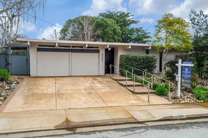 2007 New Brunswick Drive, San Mateo, California 94402