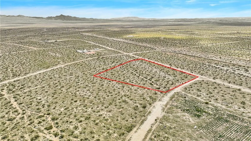 Red property boundary markers are not to be relied on as exact property lines. Buyer to confirm independently.