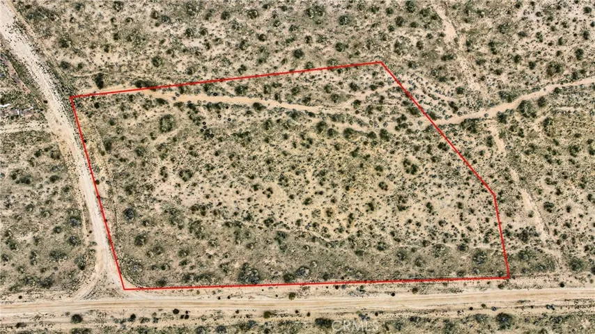 Red property boundary markers are not to be relied on as exact property lines. Buyer to confirm independently.