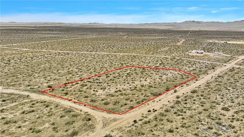 Red property boundary markers are not to be relied on as exact property lines. Buyer to confirm independently.