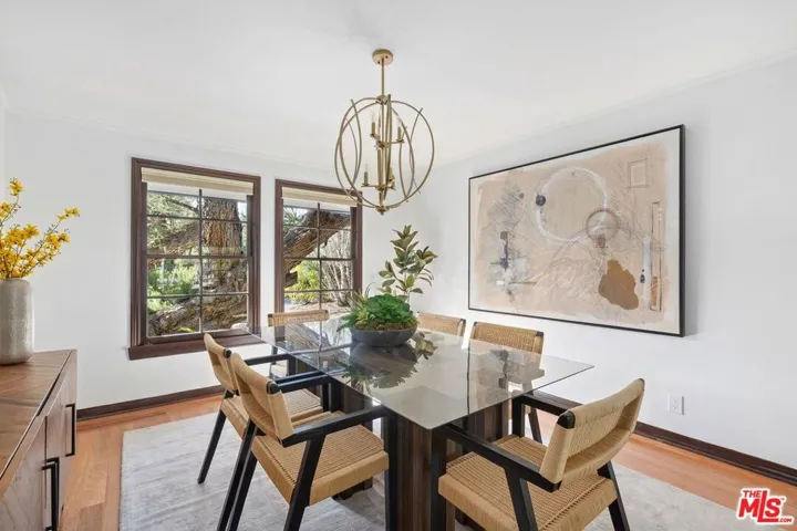 3050 Arrowhead Drive, Los Angeles, California 90068