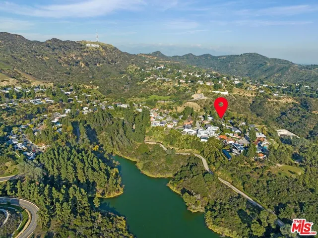 3050 Arrowhead Drive, Los Angeles, California 90068