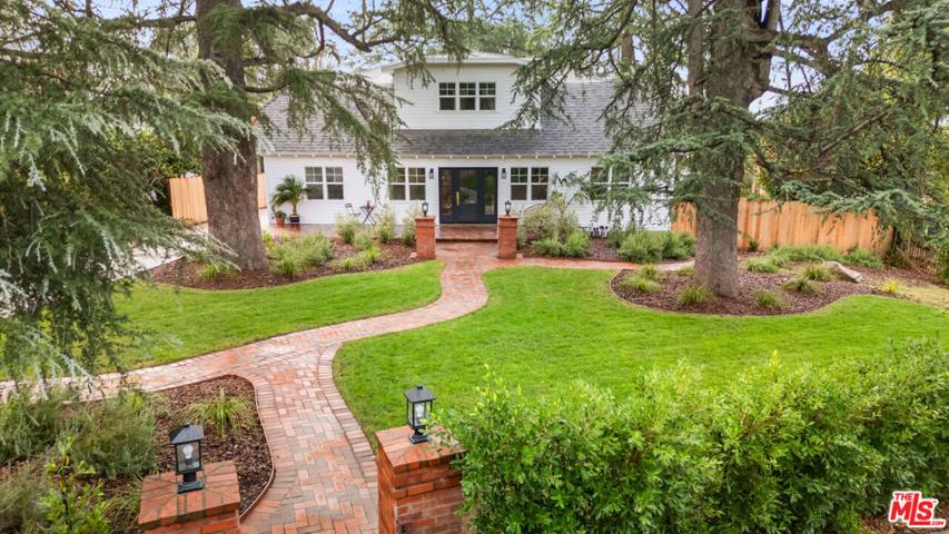 104 W Loma Alta Drive, Altadena, California 91001