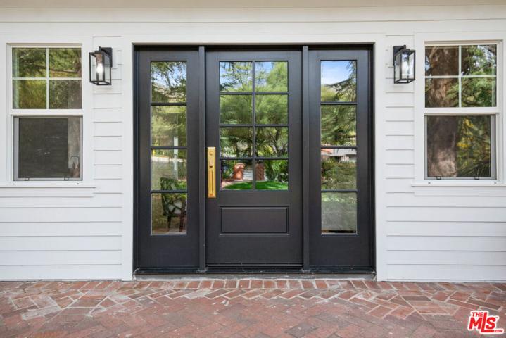 104 W Loma Alta Drive, Altadena, California 91001