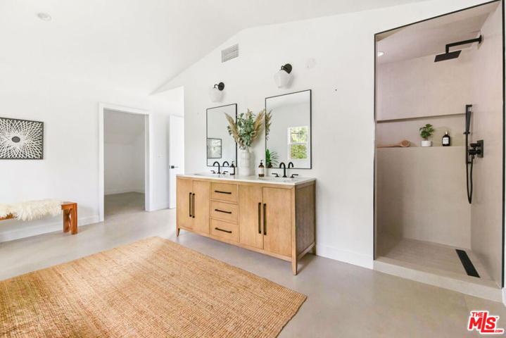 104 W Loma Alta Drive, Altadena, California 91001