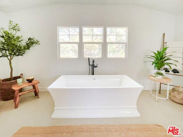 104 W Loma Alta Drive, Altadena, California 91001