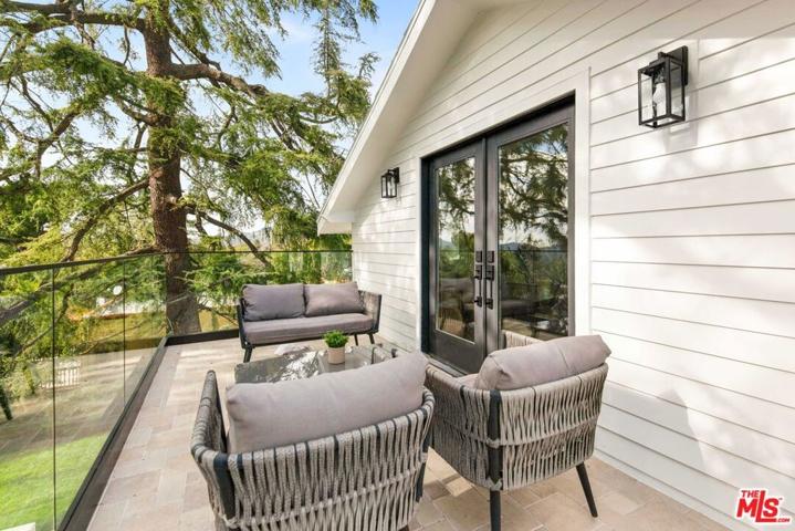 104 W Loma Alta Drive, Altadena, California 91001