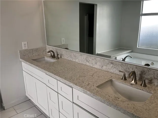 929 E Foothill 45, Upland, California 91786