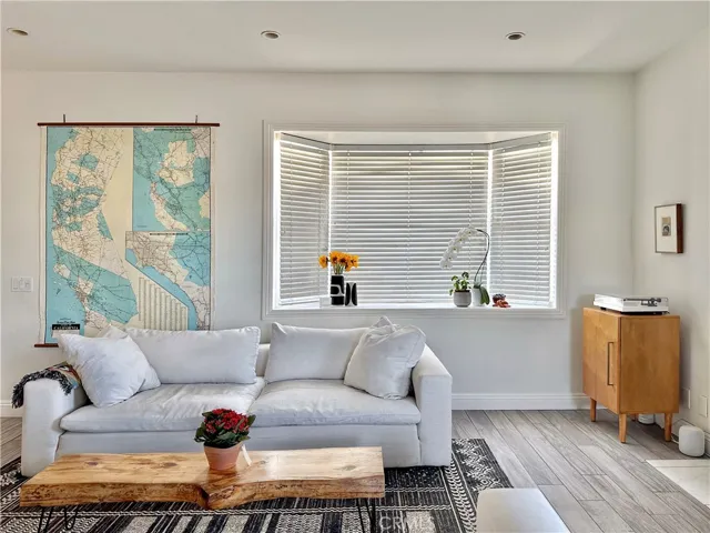 162 Rochester Street A, Costa Mesa, California 92627