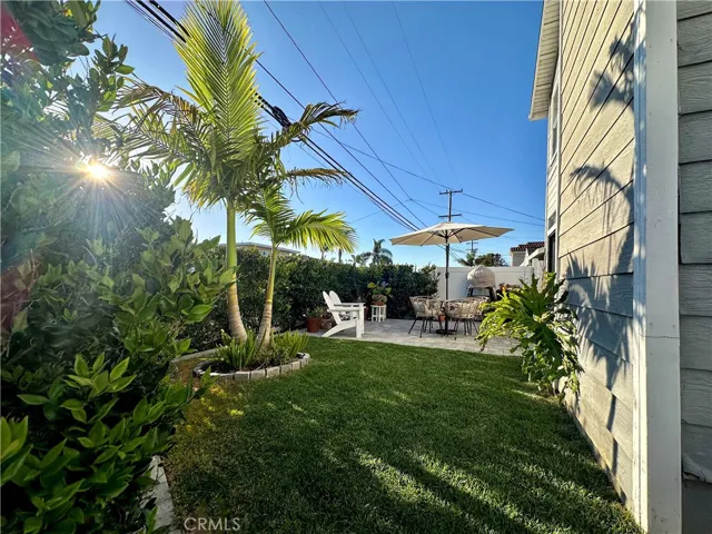 162 Rochester Street A, Costa Mesa, California 92627