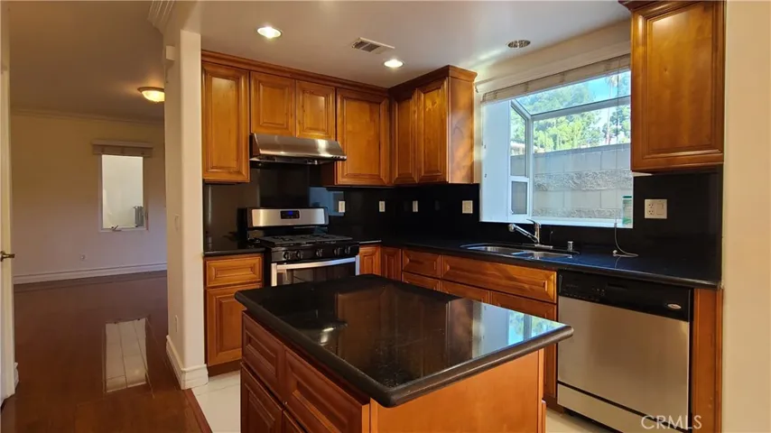 92 N Craig Avenue 8, Pasadena, California 91107