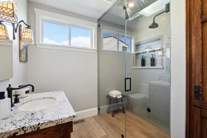 1832 Yale Drive, Alameda, California 94501