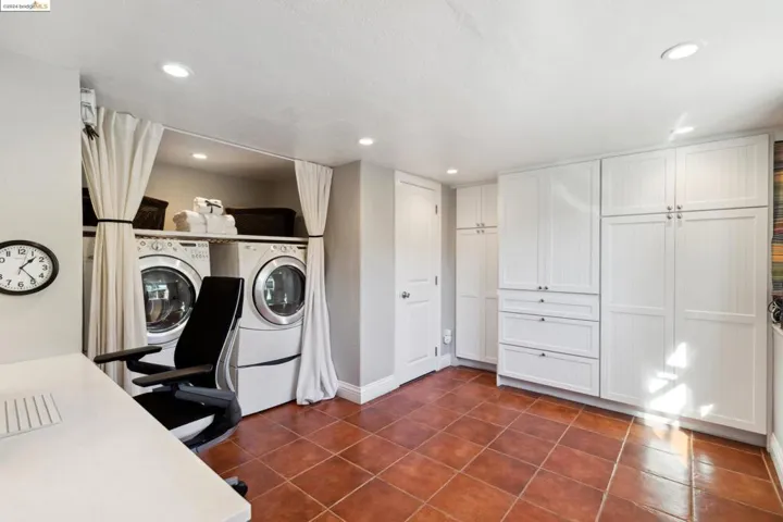 1832 Yale Drive, Alameda, California 94501