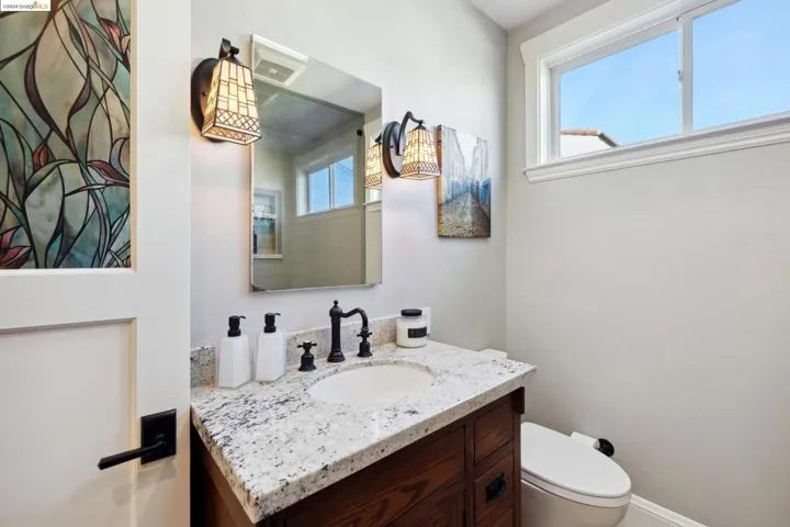 1832 Yale Drive, Alameda, California 94501