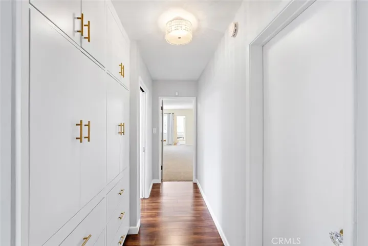 3957 Sunny Oak Road, Sherman Oaks, California 91403